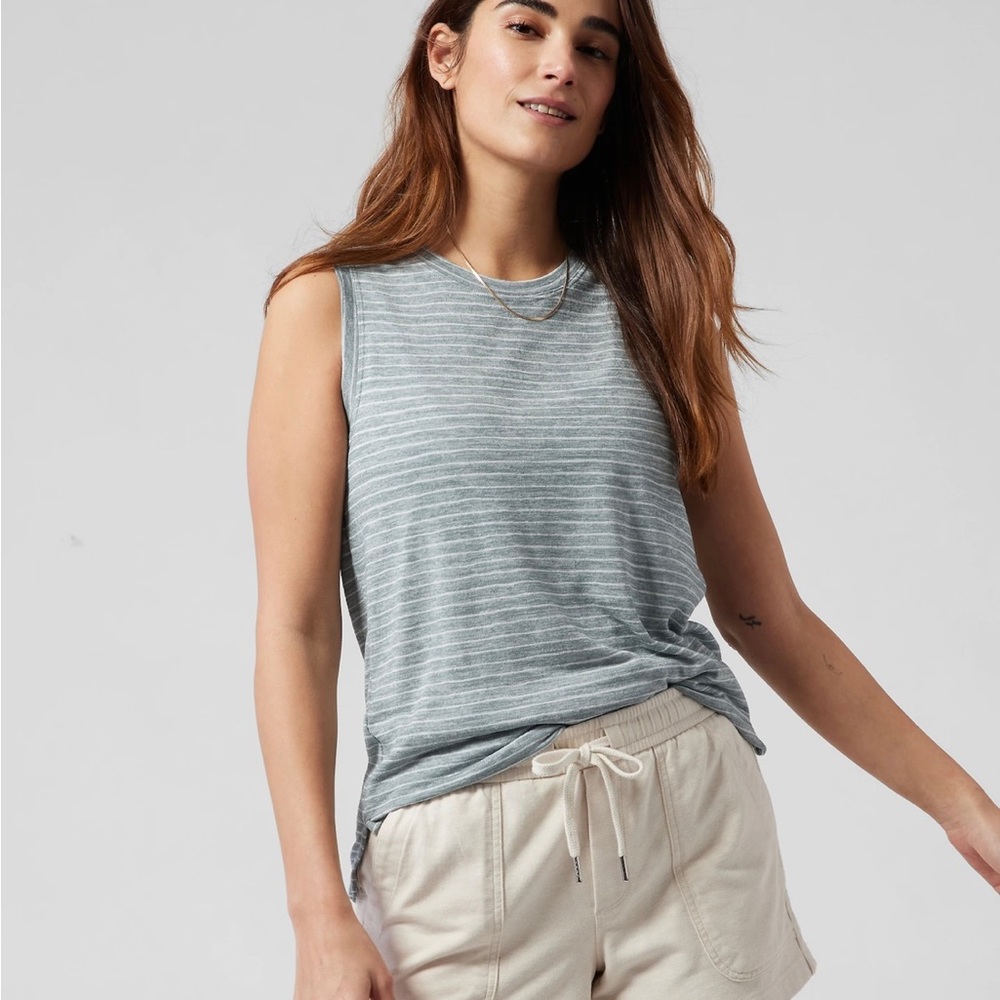 Athleta breezy tank, stripe Small